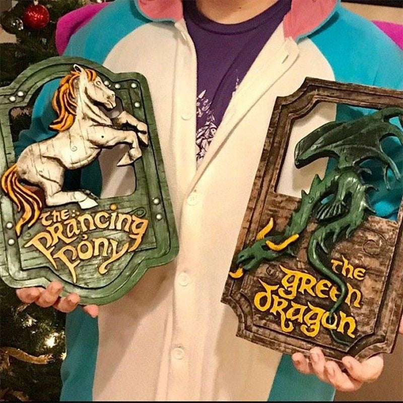 Placas Decorativas -"The Prancing Pony" e "The Green Dragon" - Senhor dos Anéis - Filmes