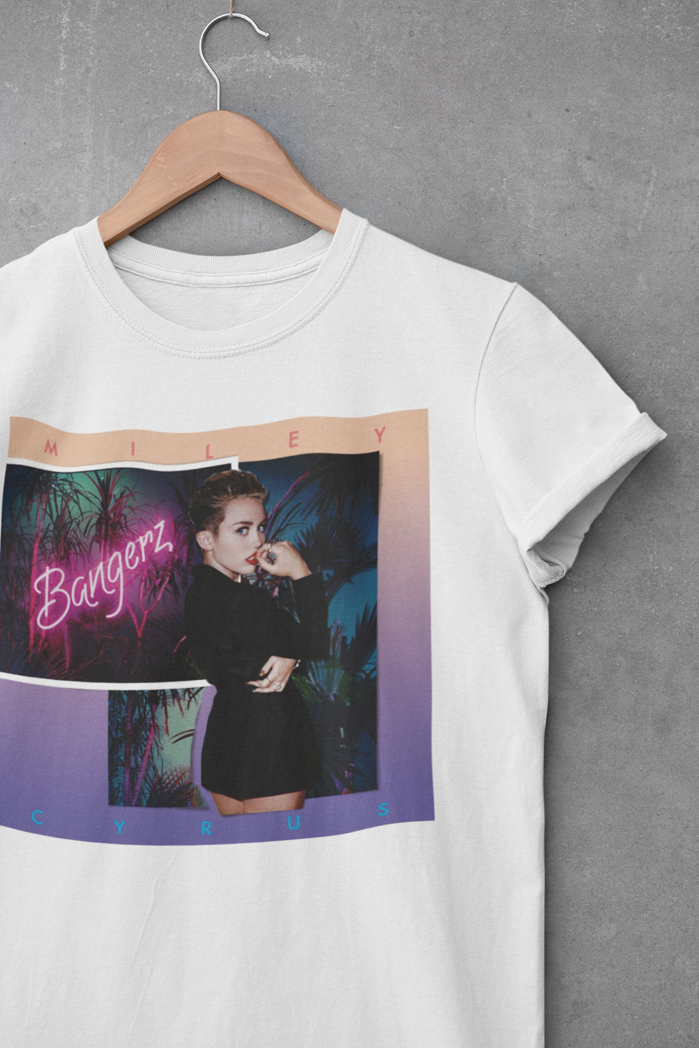 Camiseta "Bangerz - Miley Cyrus" - Álbum - Música