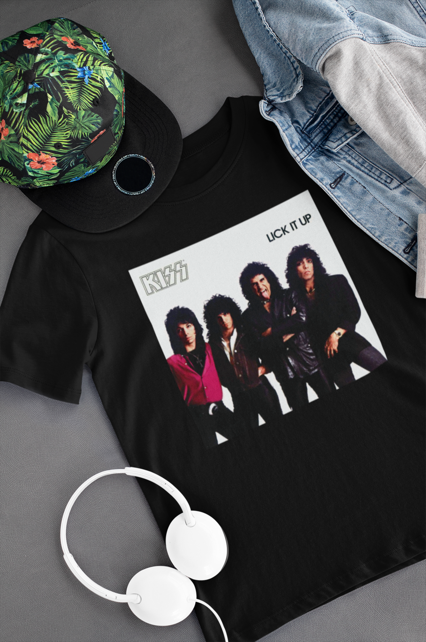 Camiseta "Lick it Up - Kiss" - Álbum - Música