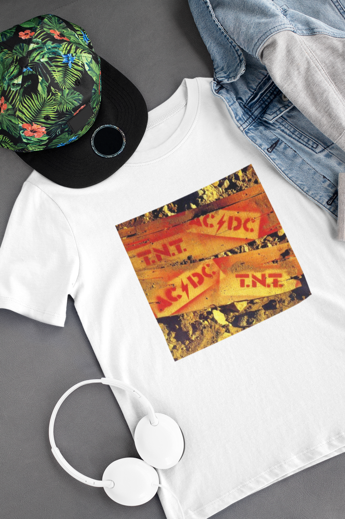 Camiseta "T.N.T. - ACDC" - Álbum - Música
