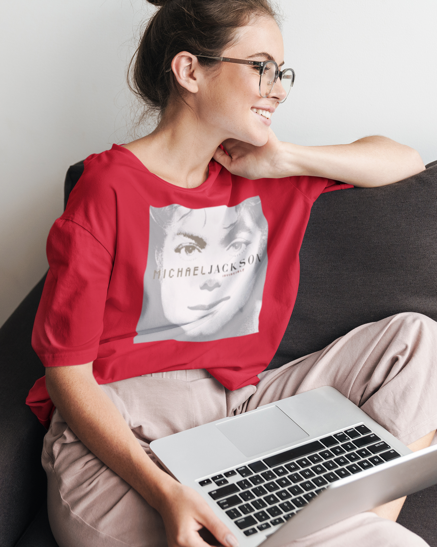 Camiseta "Invincible - Michael Jackson" - Álbum - Música