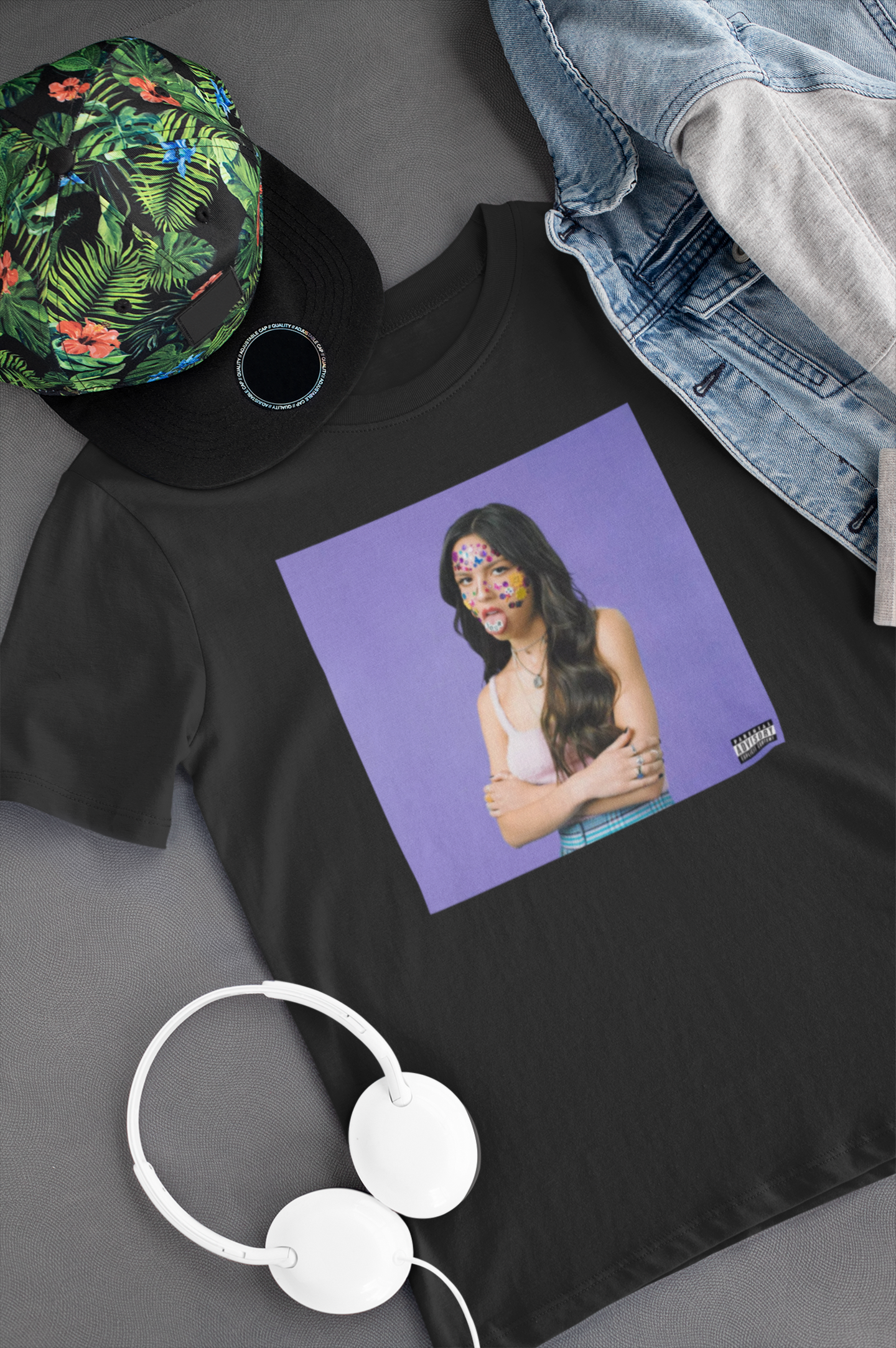 Camiseta "SOUR - Olivia Rodrigo" - Álbum - Música