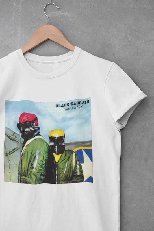 Camiseta "Never Say Die - Black Sabbath" - Álbum - Música