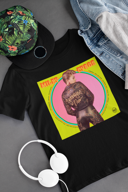 Camiseta "Younger Now - Miley Cyrus" - Álbum - Música